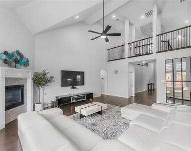 3217 Austin Bayou Trail - Photo Thumbnail 9