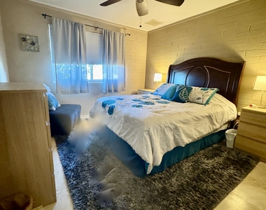 10729 W Sun City Boulevard - Photo Thumbnail 8