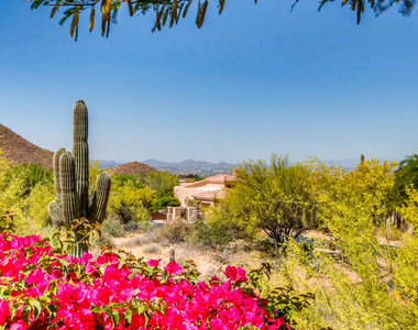 11015 E Desert Vista Drive - Photo Thumbnail 10