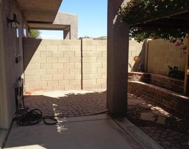 2401 E Rio Salado Parkway - Photo Thumbnail 15