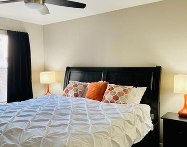 5995 N 78th Street - Photo Thumbnail 13