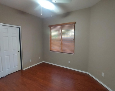 4147 S Bandit Court - Photo Thumbnail 10