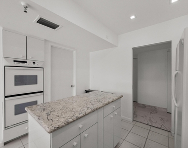 2580 S Ocean Boulevard - Photo Thumbnail 10