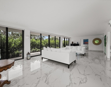 2580 S Ocean Boulevard - Photo Thumbnail 6