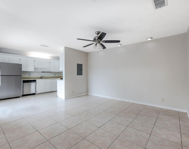 1773 N Congress Avenue - Photo Thumbnail 9