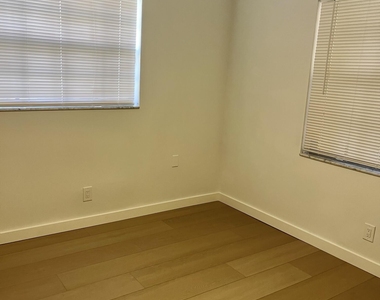4243 Oak Terrace Drive - Photo Thumbnail 11