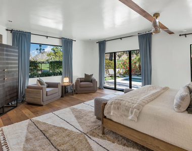 6198 N 28th Place - Photo Thumbnail 13
