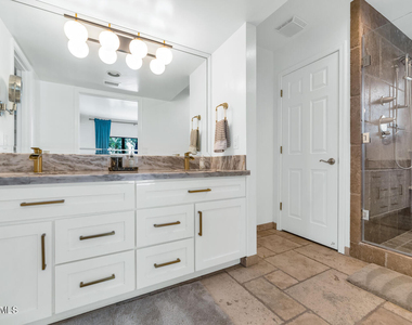 6198 N 28th Place - Photo Thumbnail 14
