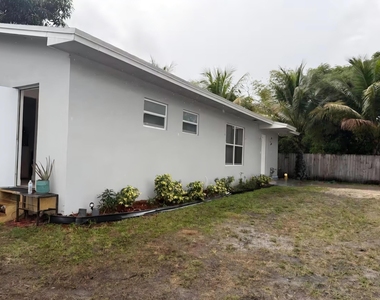 2452 Madison Street - Photo Thumbnail 5