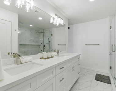 4308 N Parkway Avenue - Photo Thumbnail 26