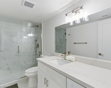 4308 N Parkway Avenue - Photo Thumbnail 25