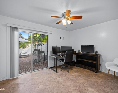 7118 E Buena Terra Way - Photo Thumbnail 18