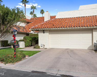 7118 E Buena Terra Way - Photo Thumbnail 3