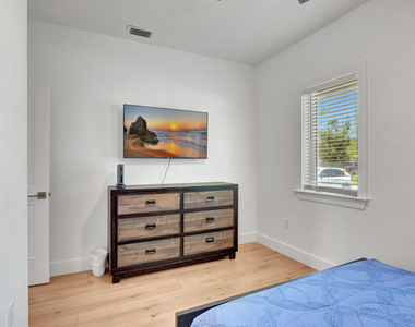 27841 Wisconsin Street - Photo Thumbnail 27