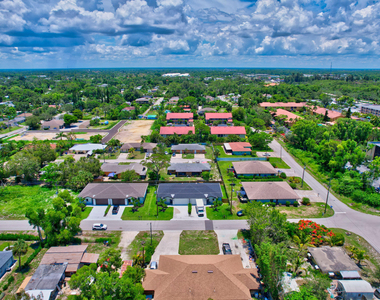 27841 Wisconsin Street - Photo Thumbnail 5