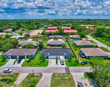 27841 Wisconsin Street - Photo Thumbnail 4