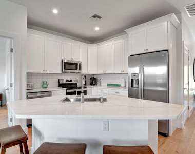 27841 Wisconsin Street - Photo Thumbnail 33