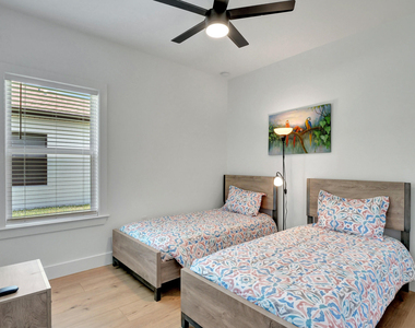 27841 Wisconsin Street - Photo Thumbnail 23