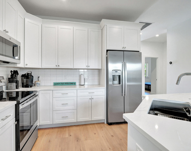 27841 Wisconsin Street - Photo Thumbnail 37
