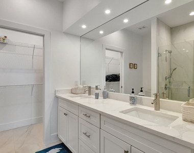 27841 Wisconsin Street - Photo Thumbnail 45