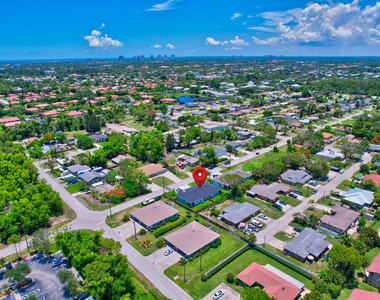 27841 Wisconsin Street - Photo Thumbnail 9