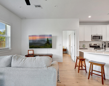 27841 Wisconsin Street - Photo Thumbnail 35