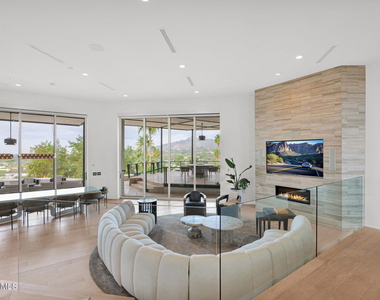 5632 N Camelback Canyon Drive - Photo Thumbnail 17