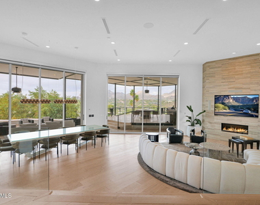 5632 N Camelback Canyon Drive - Photo Thumbnail 3