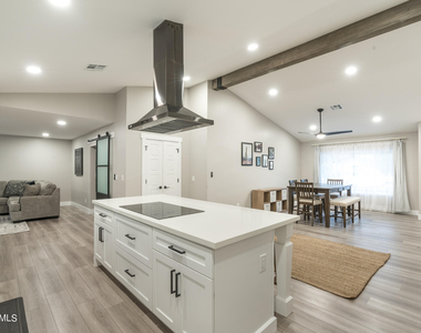 1641 W Evans Drive - Photo Thumbnail 16