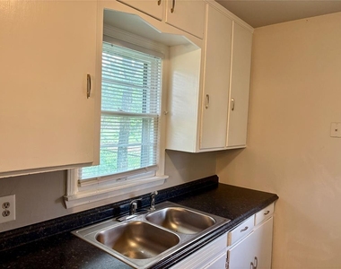 1702 W Britton Road - Photo Thumbnail 16