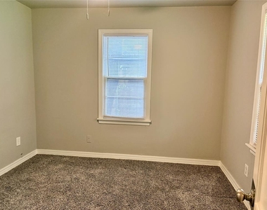 1702 W Britton Road - Photo Thumbnail 1