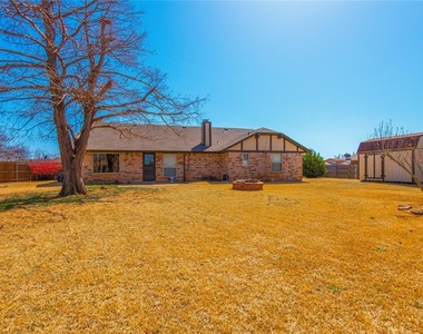 1321 Kelly Park Road - Photo Thumbnail 4