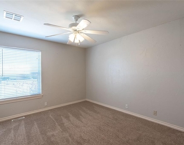 1321 Kelly Park Road - Photo Thumbnail 19