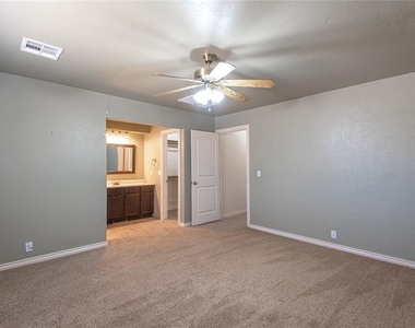 1321 Kelly Park Road - Photo Thumbnail 25