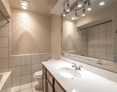 1321 Kelly Park Road - Photo Thumbnail 16