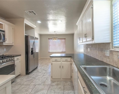 1321 Kelly Park Road - Photo Thumbnail 12