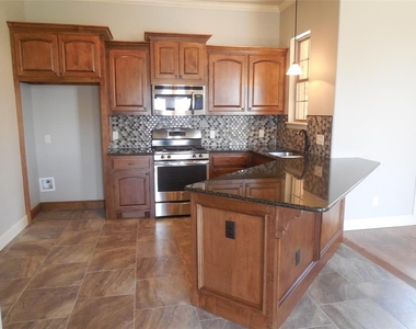 3328 Enclave Lane - Photo Thumbnail 5