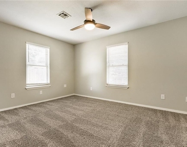 12308 Sw 14th Street - Photo Thumbnail 7