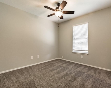 12308 Sw 14th Street - Photo Thumbnail 11