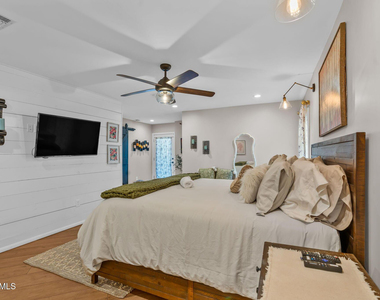 4402 E Turney Avenue - Photo Thumbnail 17