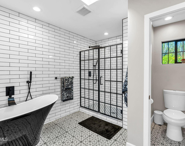 4402 E Turney Avenue - Photo Thumbnail 24