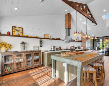 4402 E Turney Avenue - Photo Thumbnail 7