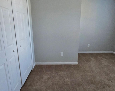 1151 Bentley Court - Photo Thumbnail 24