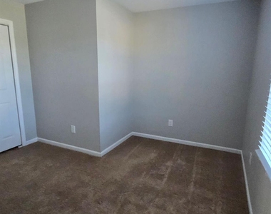 1151 Bentley Court - Photo Thumbnail 23