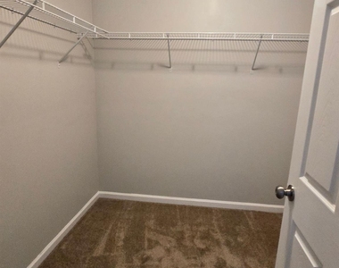 1151 Bentley Court - Photo Thumbnail 13