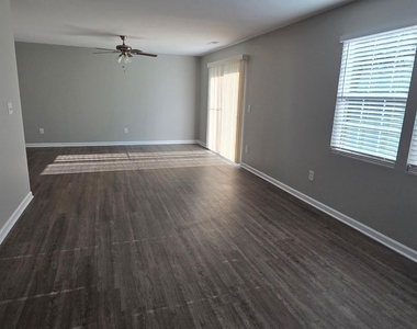 1151 Bentley Court - Photo Thumbnail 7