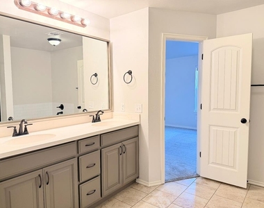 18600 Luna Drive - Photo Thumbnail 22