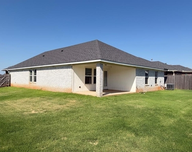 18600 Luna Drive - Photo Thumbnail 27