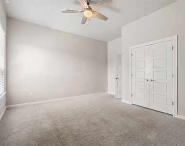 5709 Asheville Way - Photo Thumbnail 24