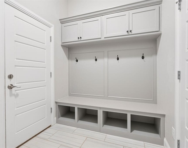 5709 Asheville Way - Photo Thumbnail 16